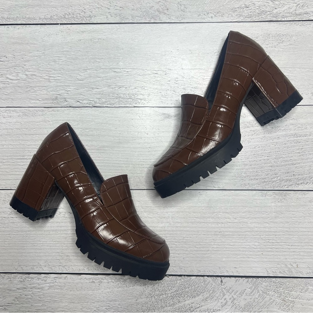 Aersoles Brown Embossed  Chunky Heel Loafers